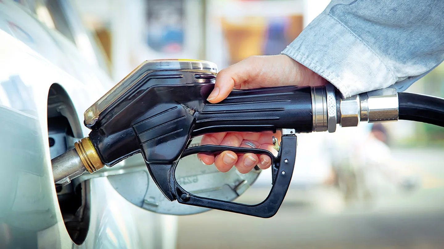 Benzin in den Diesel getankt? So vermeiden Sie Schäden